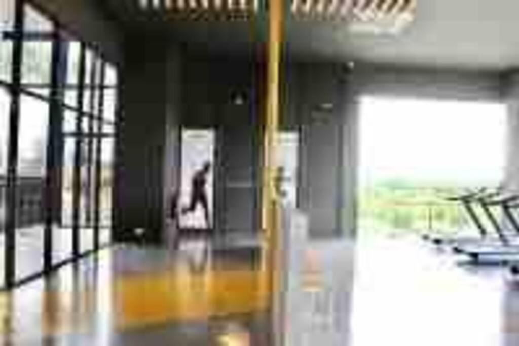 Bs828- Klia- Wifi- Netflix- Parking-new- Bell Suites- Sepang, 5068 Apartment Sepang