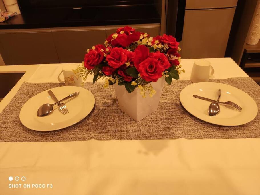 Bs828- Klia- Wifi- Netflix- Parking-new- Bell Suites- Sepang, 5068 Apartment