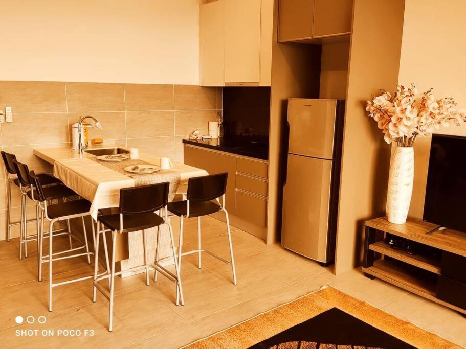 Bs828- Klia- Wifi- Netflix- Parking-new- Bell Suites- Sepang, 5068 *