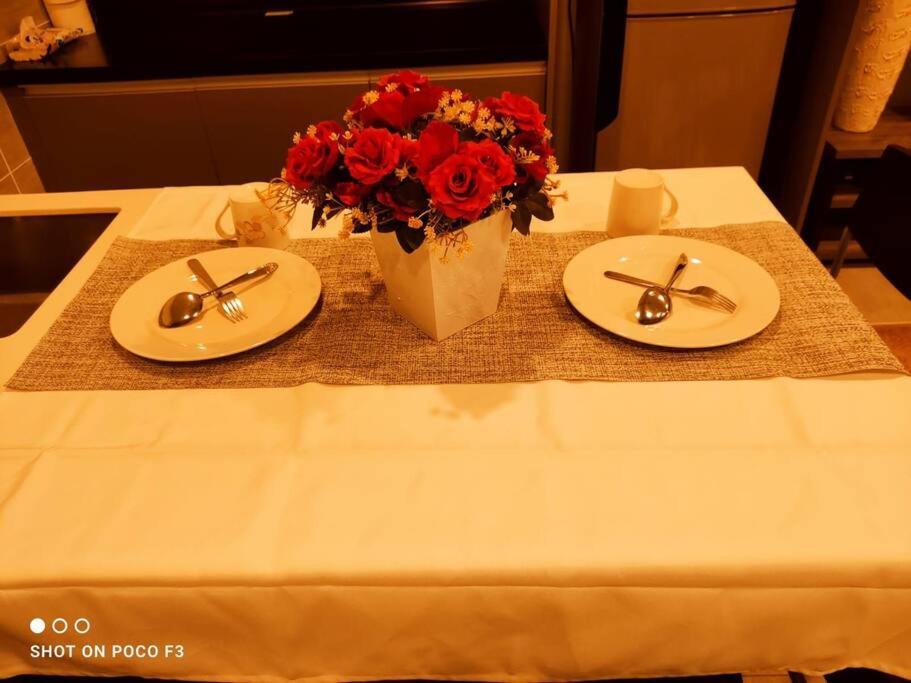 Apartment Bs828- Klia- Wifi- Netflix- Parking-new- Bell Suites- Sepang, 5068 Sepang